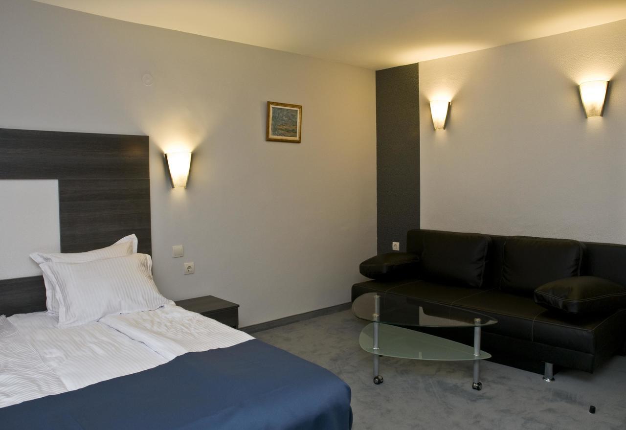 Hotel 4 Zona Sofia Ngoại thất bức ảnh
